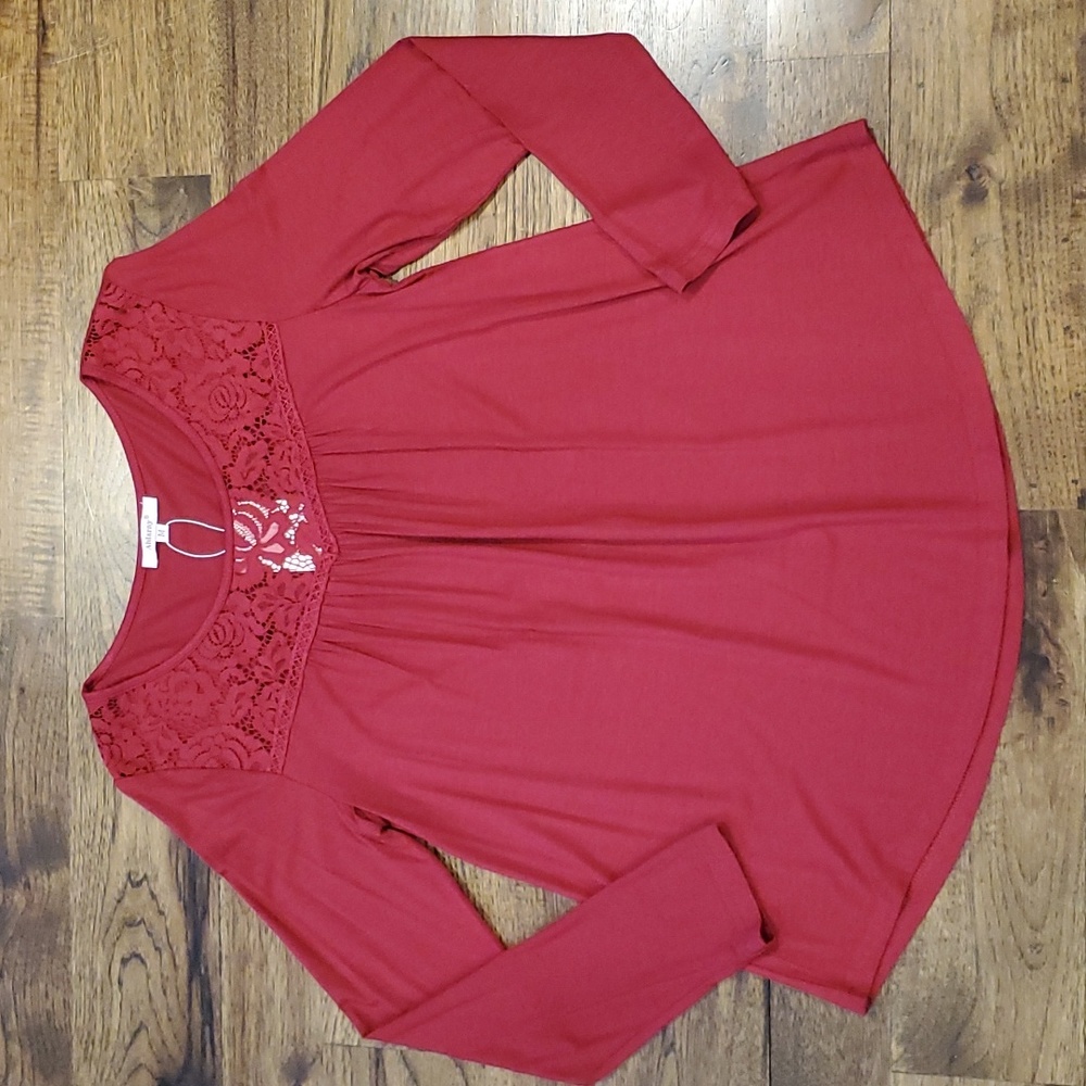 Womens Ahlaray red lace pleated shirt size M